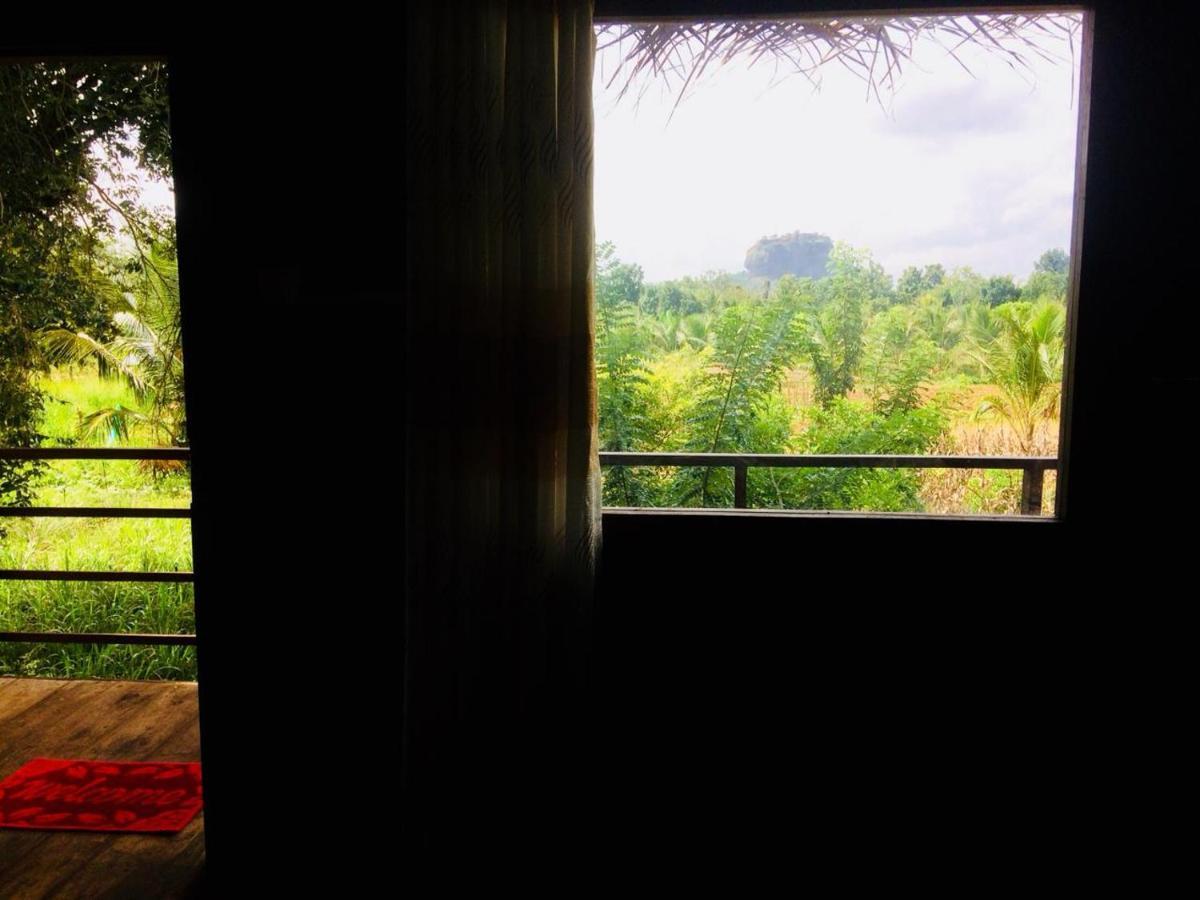 Chena Huts Eco Resort Sigiriya Exteriér fotografie